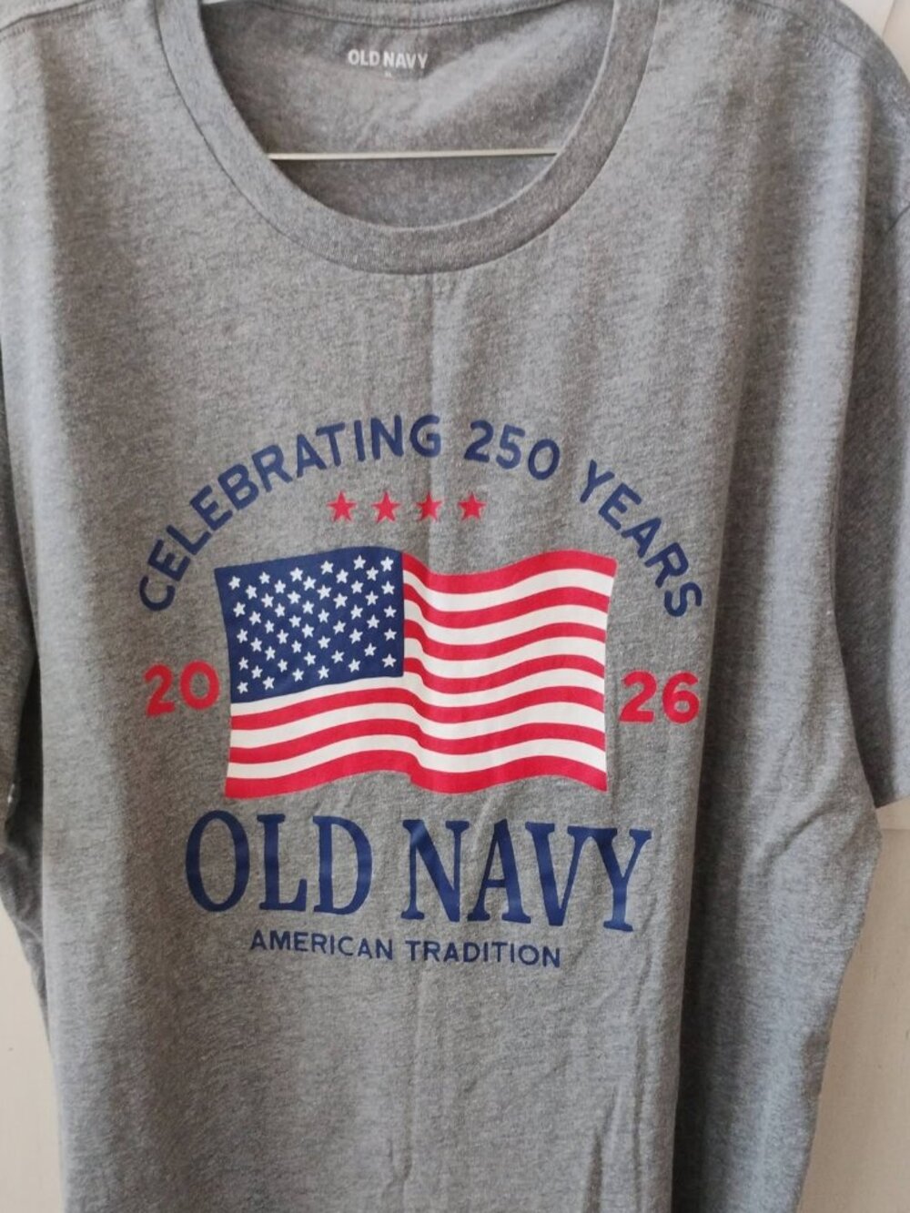 Old Navy Unisex Cotton American Flag 2026 Graphic Print Tee -Size XL- Like New